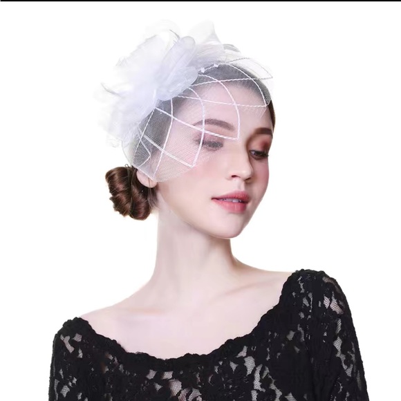 💕Wedding bridal hat or tea party with face veil and feathers - Picture 2 of 6